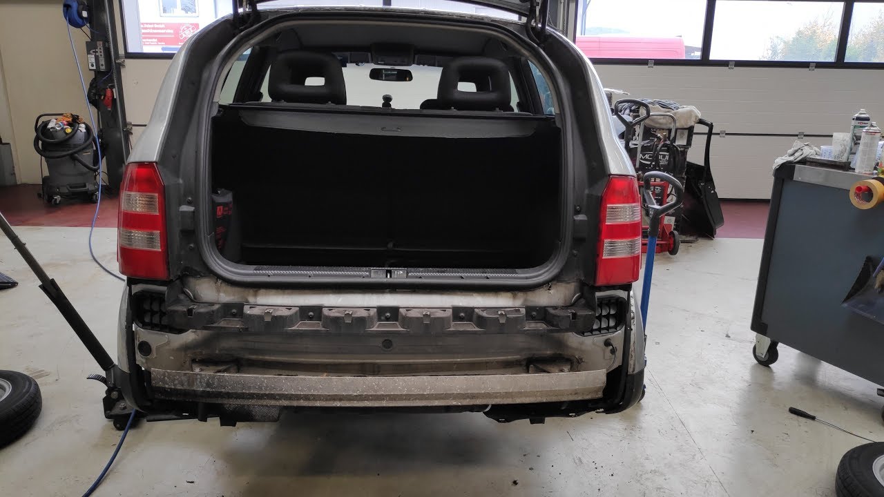 Как снять задний бампер Audi A2