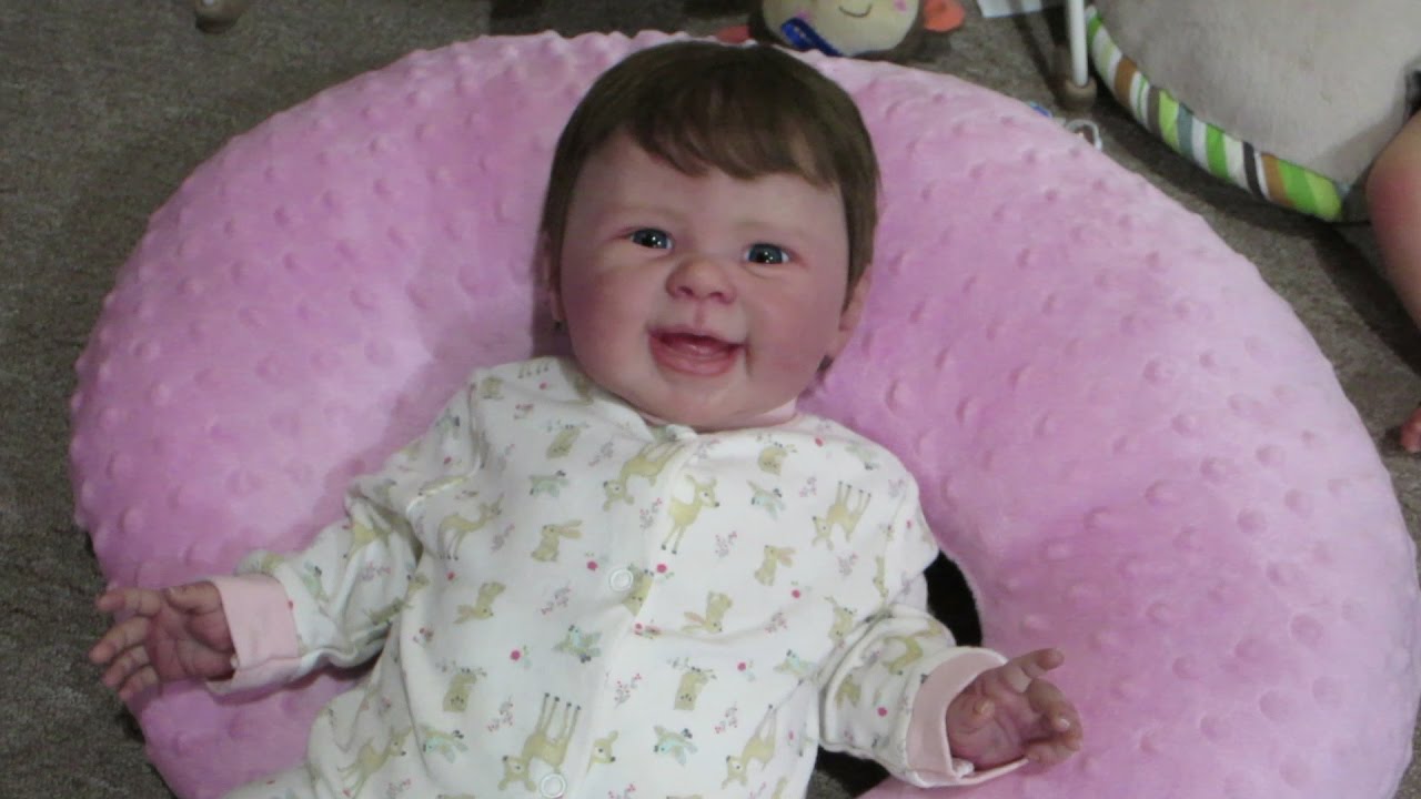 Reborn Maizie Has a New Body! - Doll Break Ep. 484