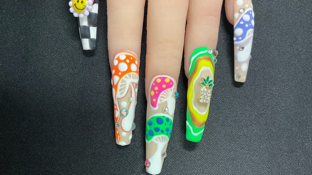 [ Nail art] 5 Designs Pop Art Nails ~ Melting Mushroom