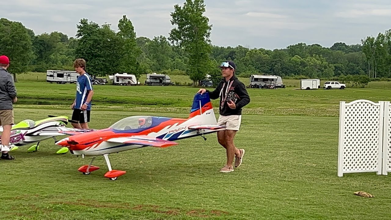Jase Dussia on the 3D line at Joe Nall 2024