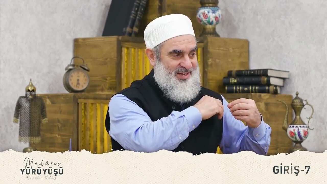1) M&uuml;cahede / Tasavvufun Esasları - Nureddin Yıldız
