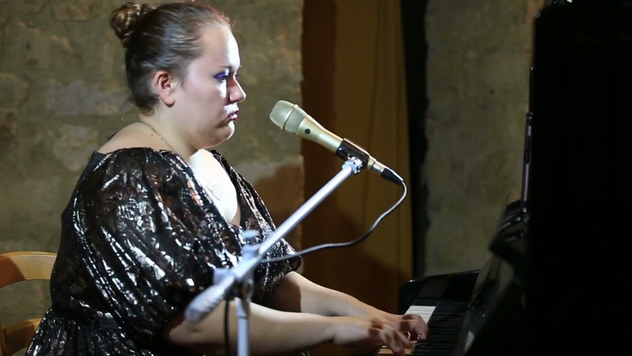 Hallelujah par Anna Jorg live en concert