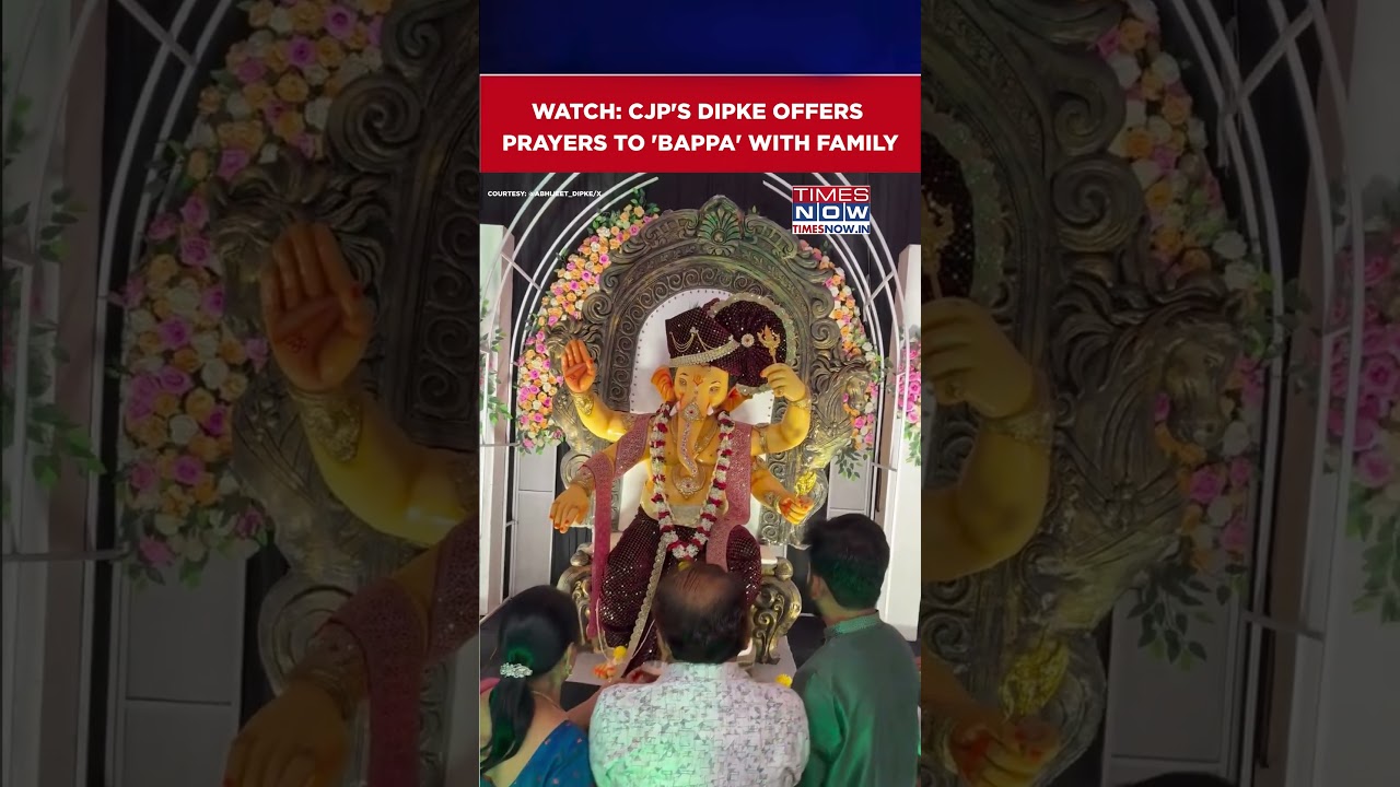 CJP's Abhijeet Dipke Celebrates Ganesh Chaturthi With Family, Seeks Bappa&rsquo;s Blessings #shorts