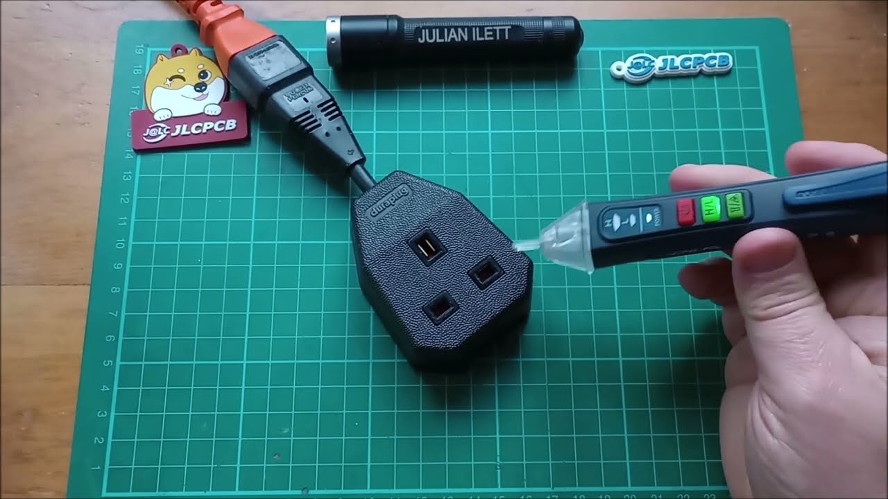 AC Voltage Detector Teardown