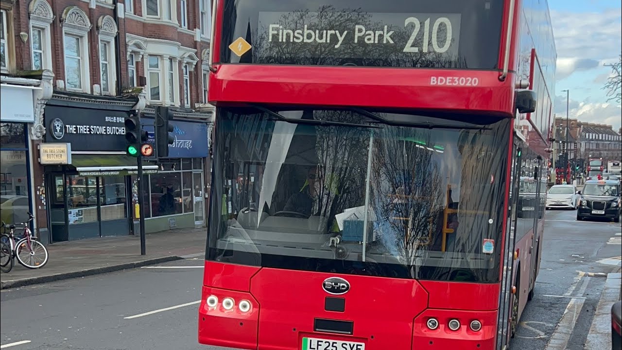 (210 bus) Metroline BDE3020 LF25 SYE BYD BD11