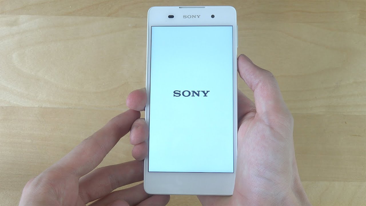 Sony Xperia E5 - Unboxing!