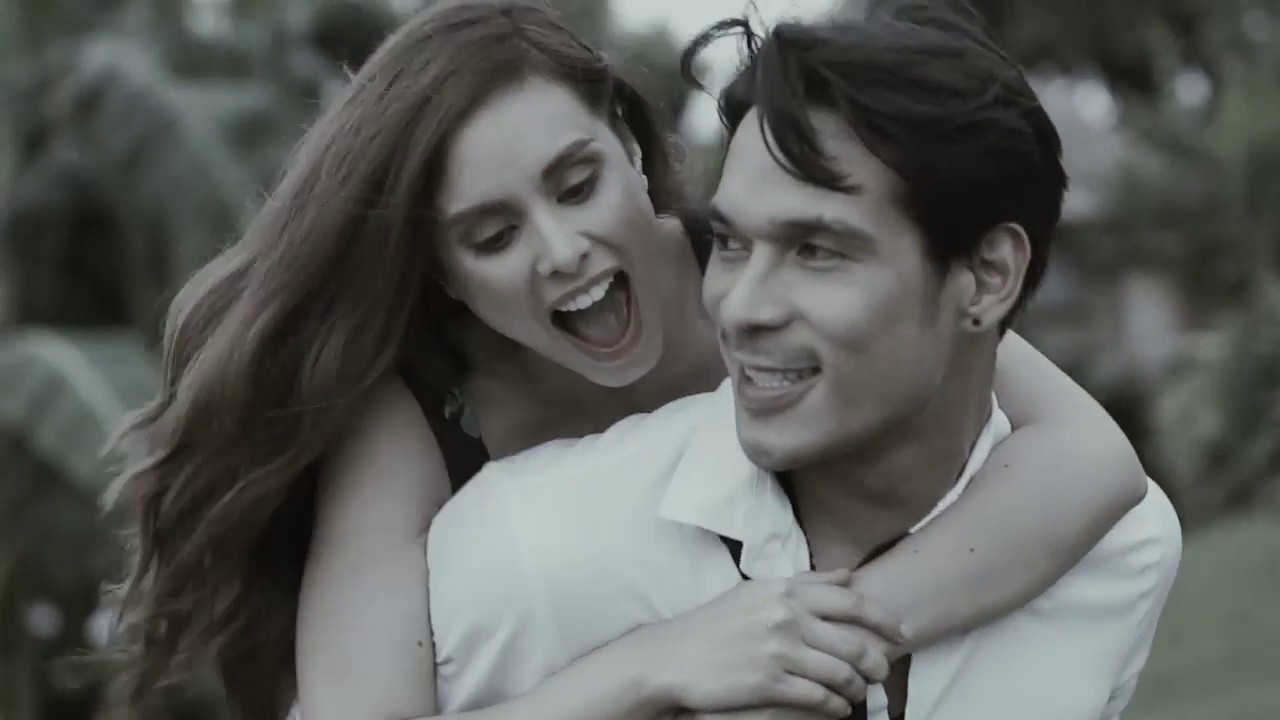 Pancho Magno and Max Collins Save the date by Nice Print Photography