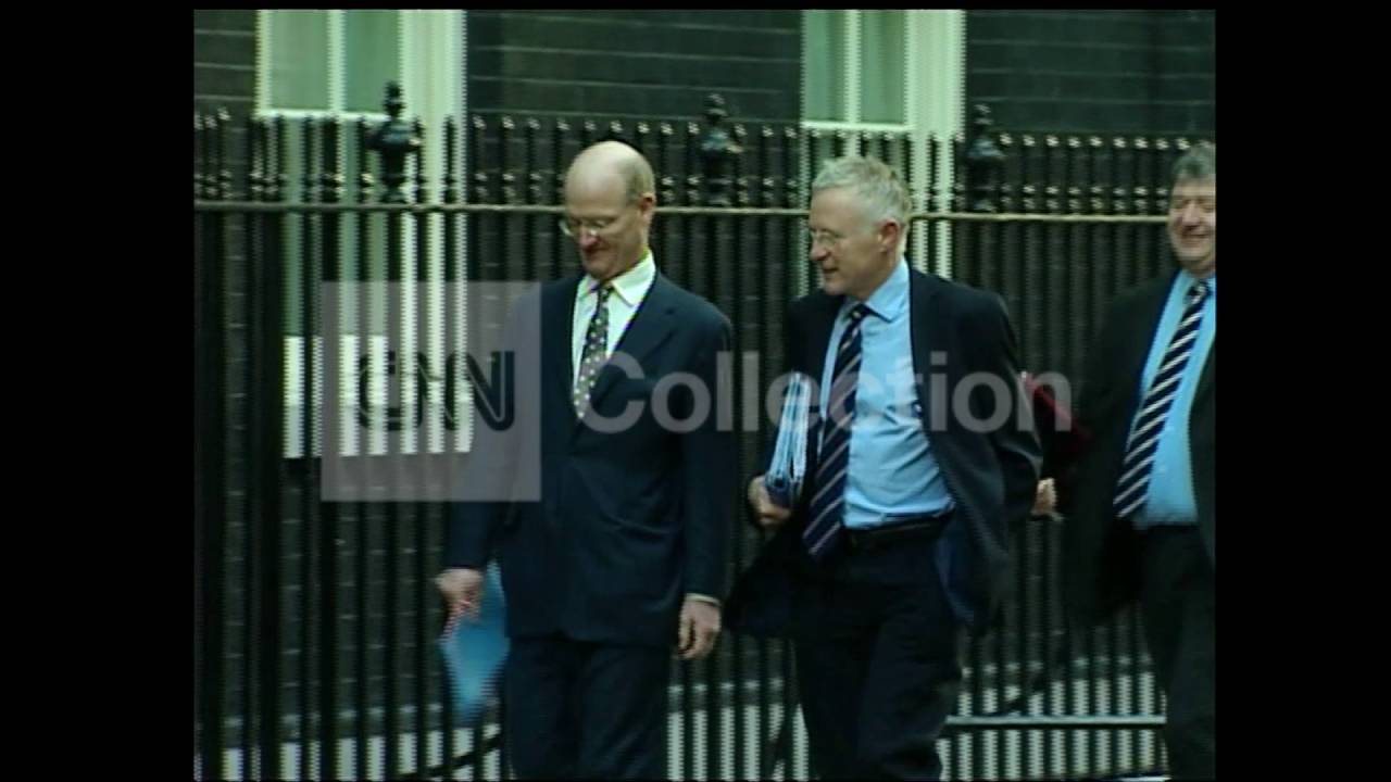 UK CABINET ARRIVALS