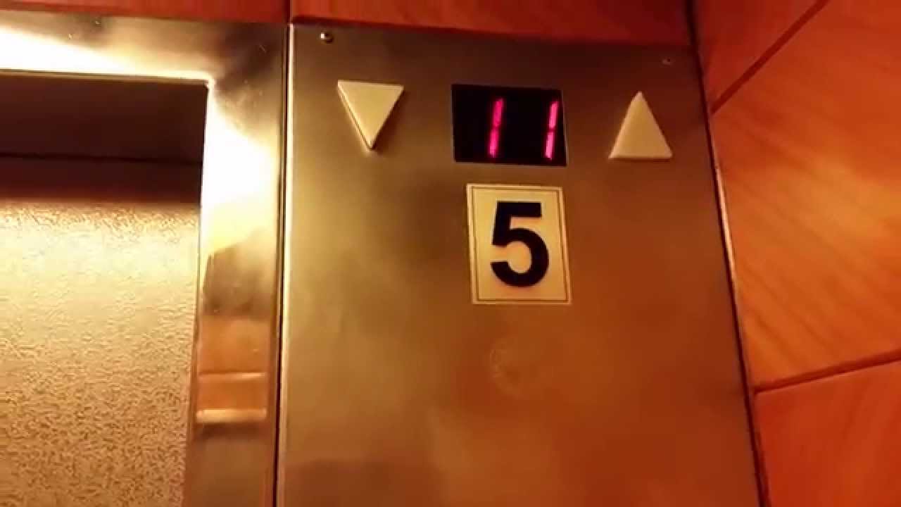 AWESOME & FAST Nechushtan-Schindler traction elevators @ David Hotel in The Dead Sea