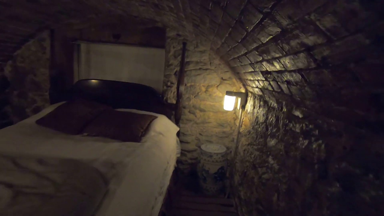 A very unique Airbnb on Elfreth's Alley in Philadelphia