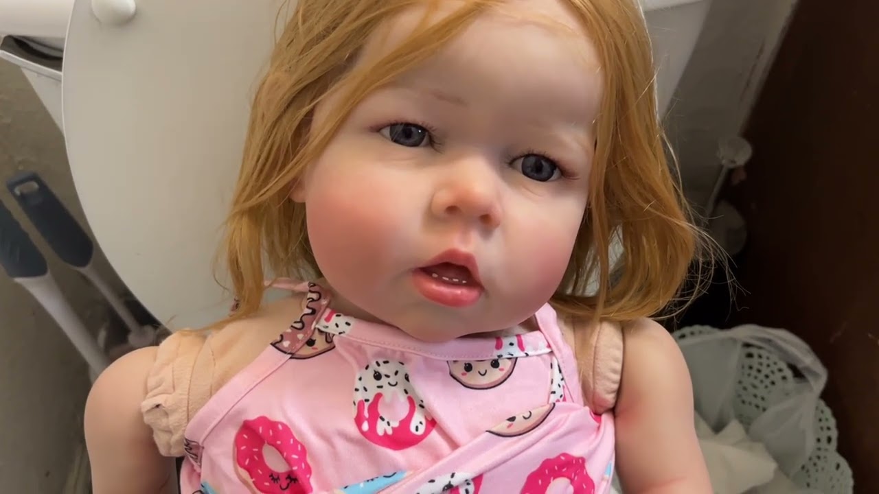 Savannah tries the big toilet for the first time 