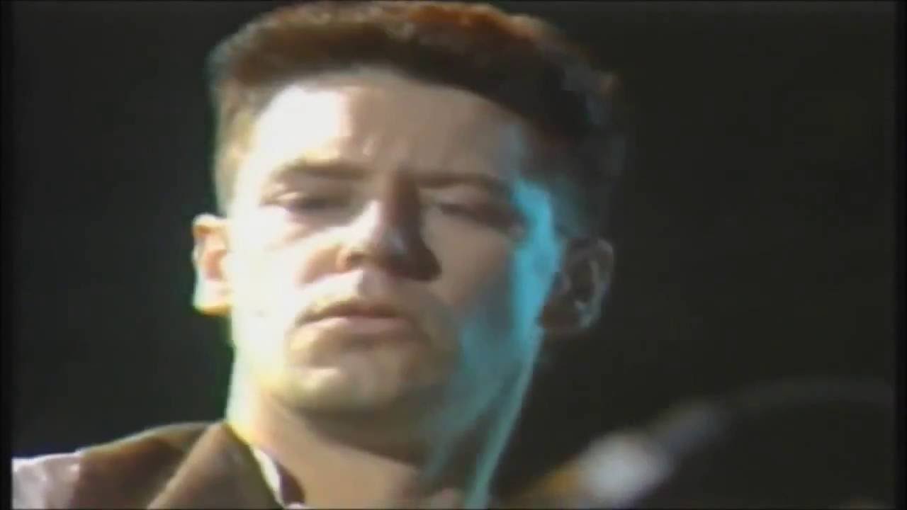 (04) U2 - Maggie's Farm (17-May-1986) [Self Aid Dublin, Ireland]