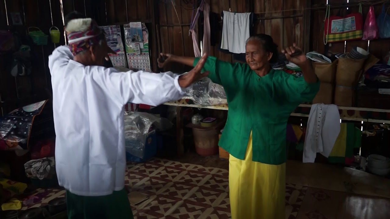 Bajau Laut – An Elderly Couple Performs Traditional 