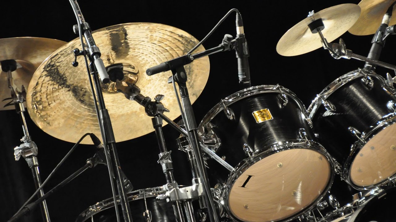 36 Crazyfists - Destroy The Map (drums backing track)