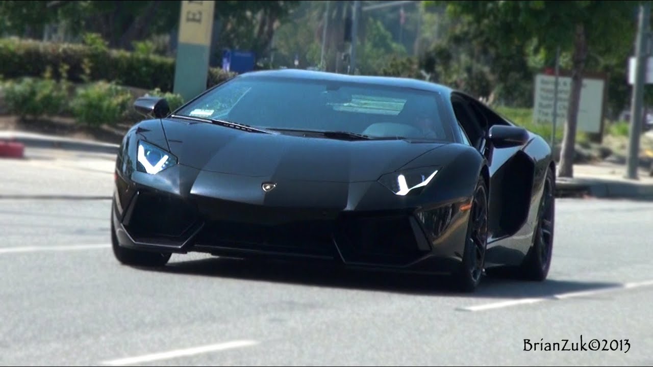 Lamborghini Aventador LP700-4