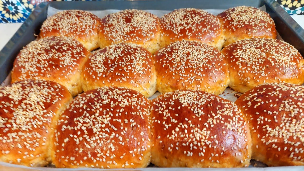 قراشل أو كرص( بريوش) رطب كالقطن بدون دلك بمقادير مضبوطة وناجحة مع جميع الاسرار