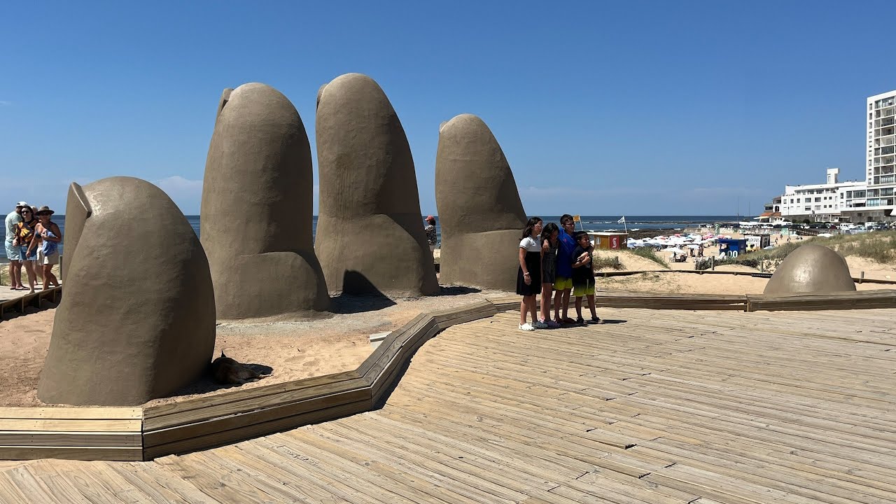 Punta del Este, Playa Brava, La Mano - Los Dedos, 02.01.2026