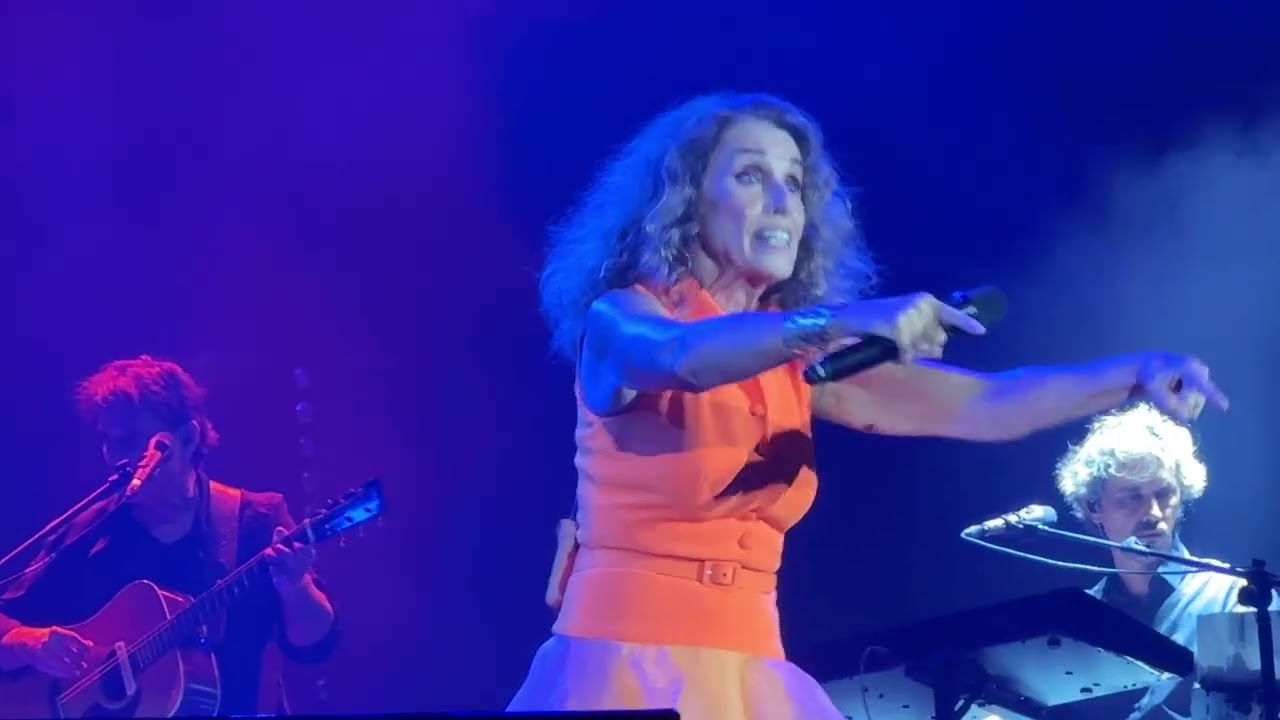 ANA BELEN - Agapimú + España Camisa Blanca De Mi Esperanza + La Puerta deAlcalá (Live Sevilla 2025)