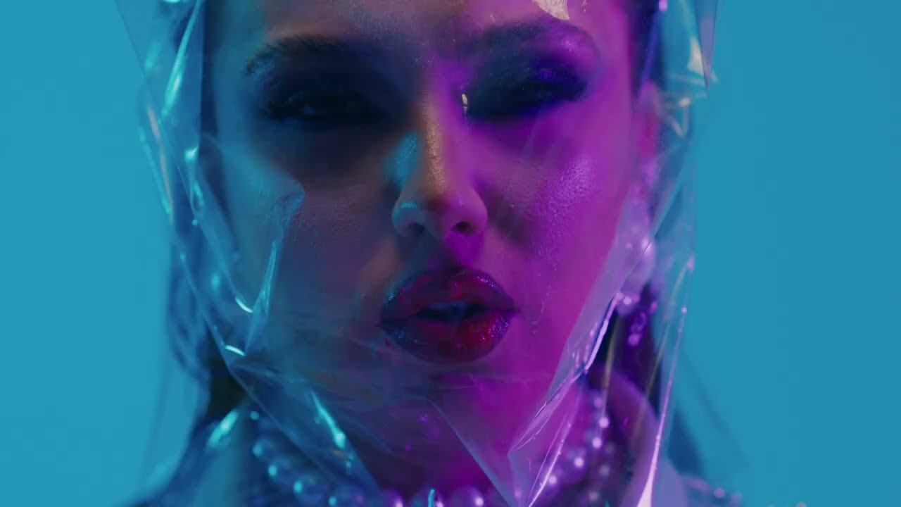 Paola Pezone - Che te penzo a &lsquo;ffa (Visual Video)