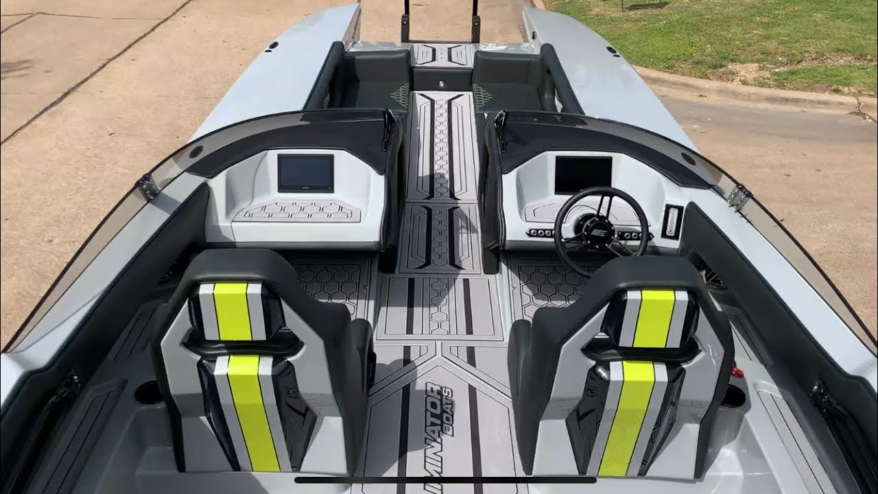 Legend Marine Group - 2023 Eliminator Speedster Open Bow 255
