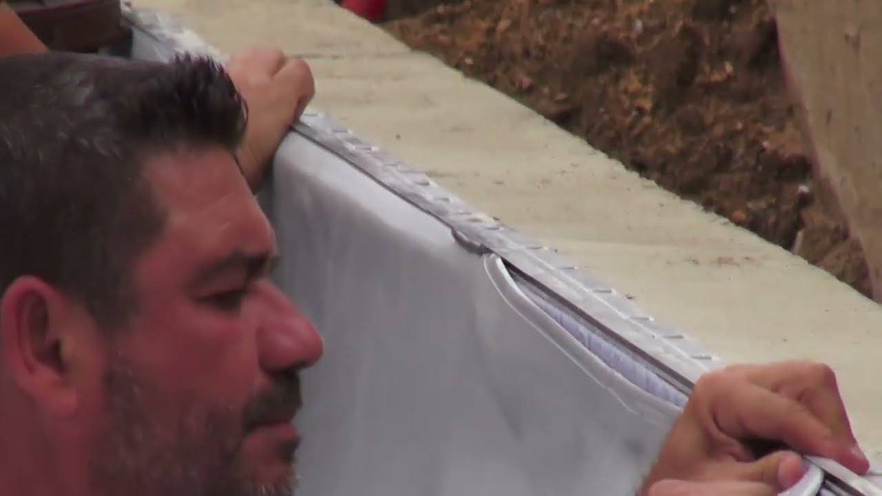 TUTO - Comment poser un liner de piscine ?
