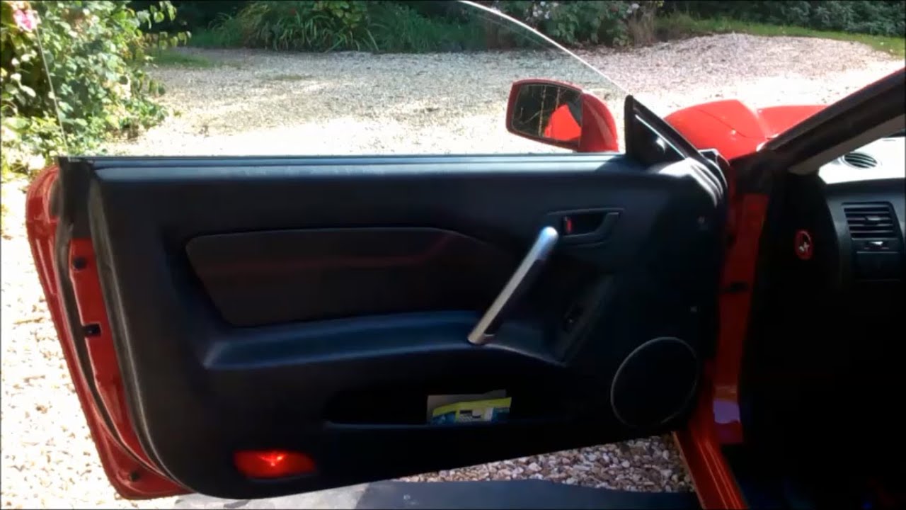 Hyundai Coupe How to Remove the Door Card.