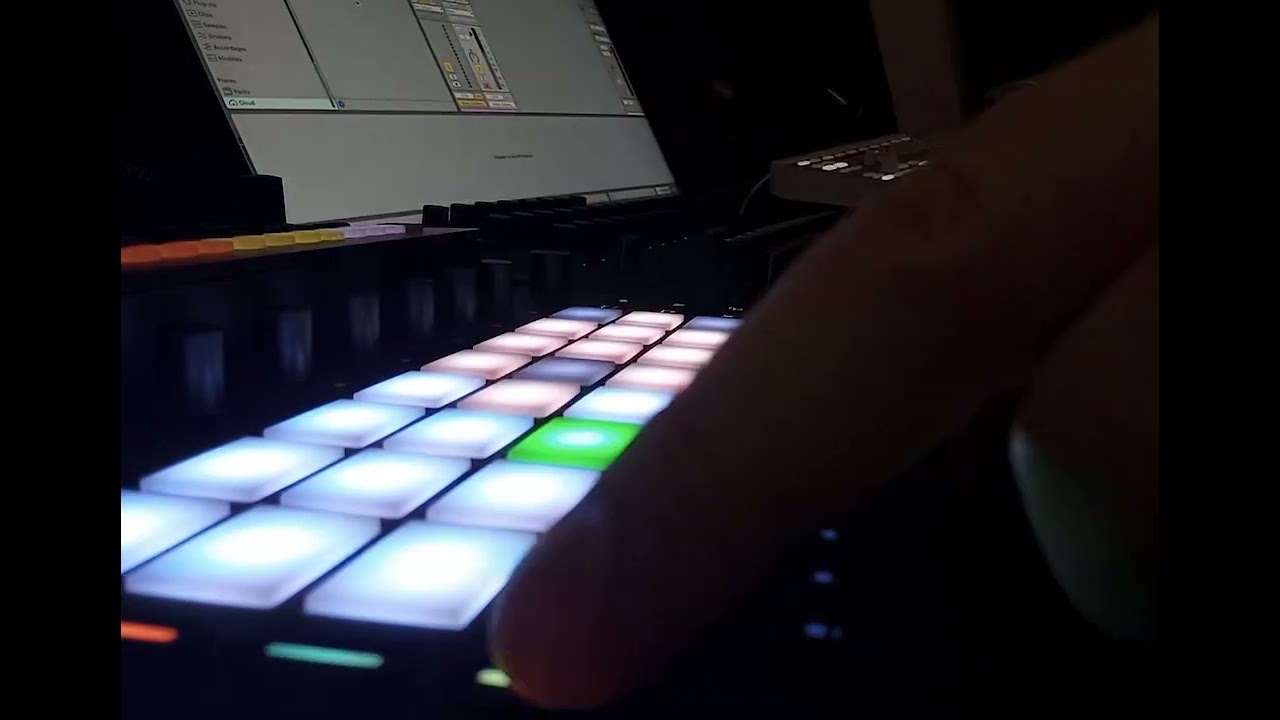 First test of the Ableton Move as a sketchpad for Electro..