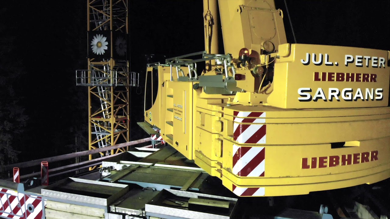 Liebherr Turmdrehkran 240ECB Fibre Nachtmontage in Sufers