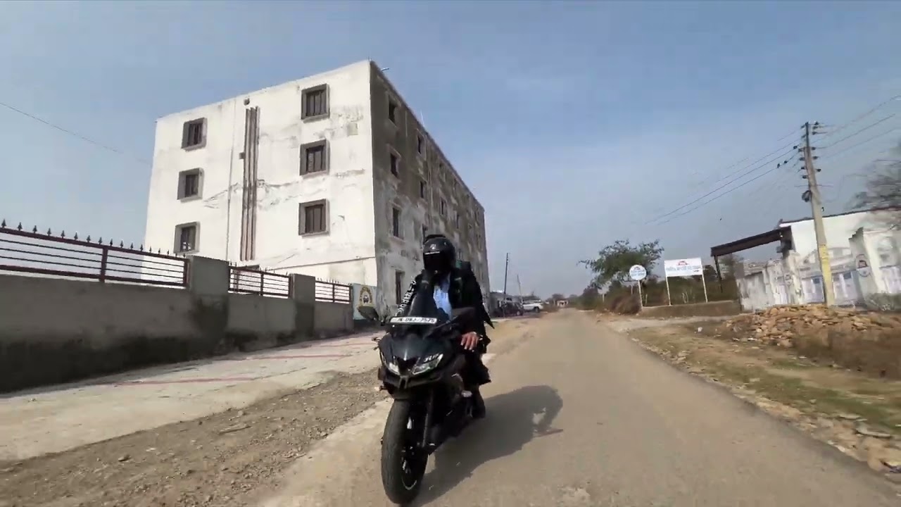 Dosto ke sath bike ride ❤️ karne kaa bahut maza aata hai ❤️// #friends #viral 