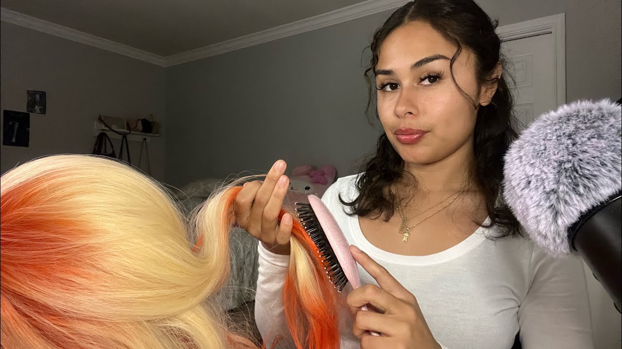 asmr : peinando tu cabello