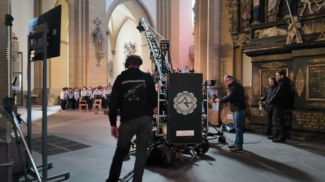 Letzte Vorbereitungen im Paderborner Dom