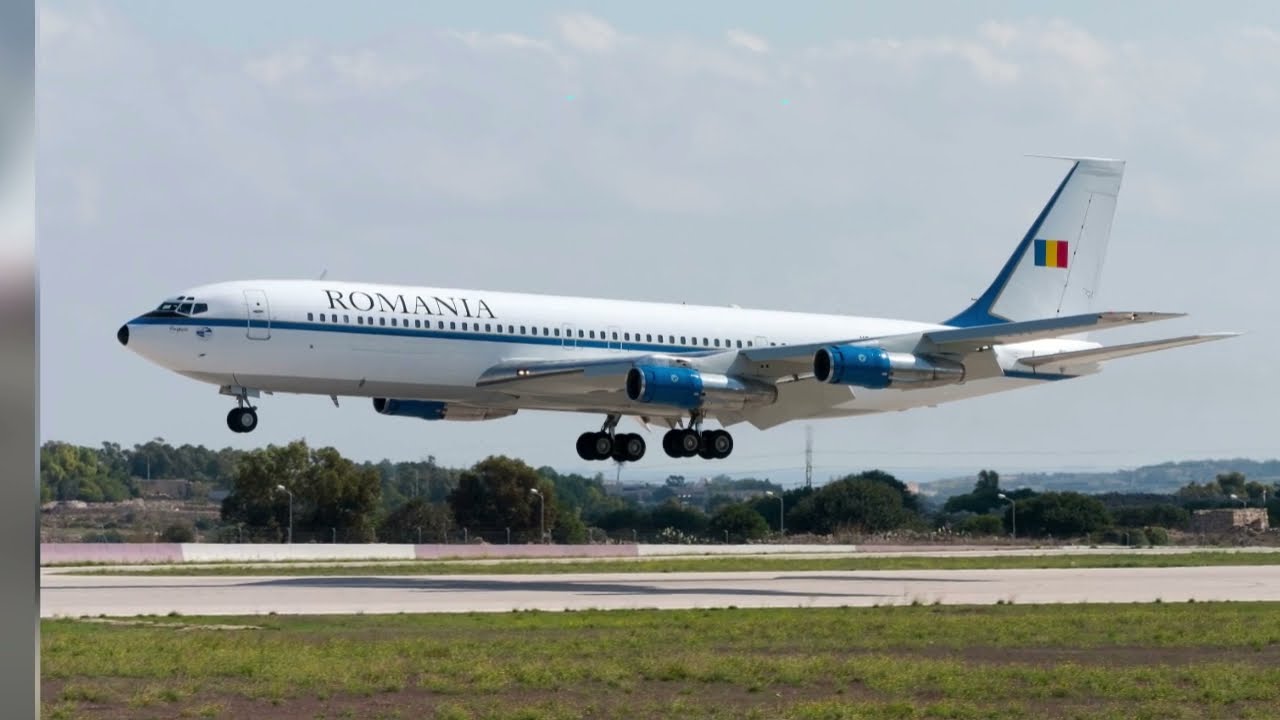 The Legendary Boeing 707: A Historical Aviation Marvel!