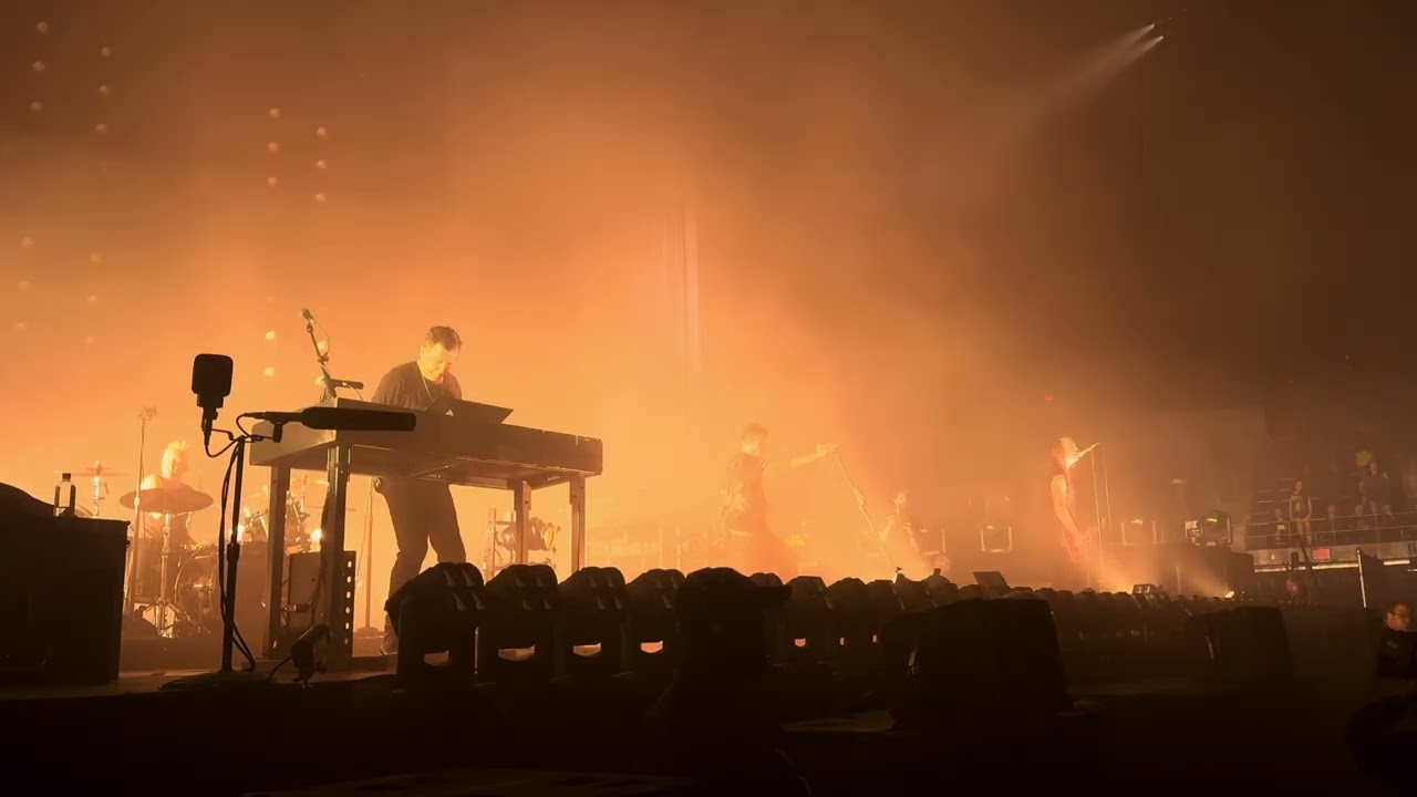 I’m Afraid of Americans (David Bowie cover) Nine Inch Nails - The Peel It Back Tour 2026 San Diego