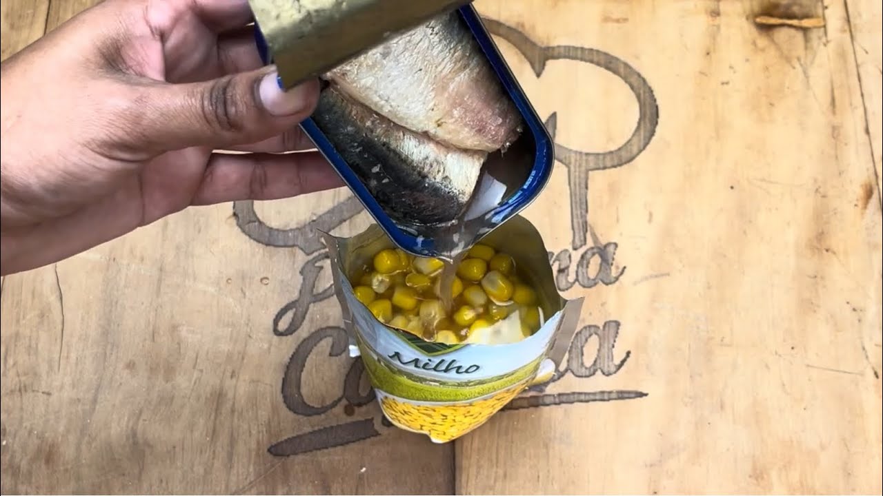 Metto le sardine nella pannocchia, anche chi non le gradisce inizia a mangiarle