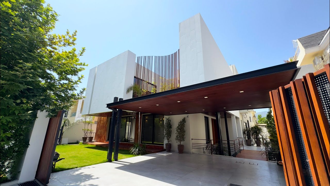 Silent Tour 1.5 Kanal  HOUSE F7 ISLAMABAD | Finest Architectural craftsmanship | A+ Construction |