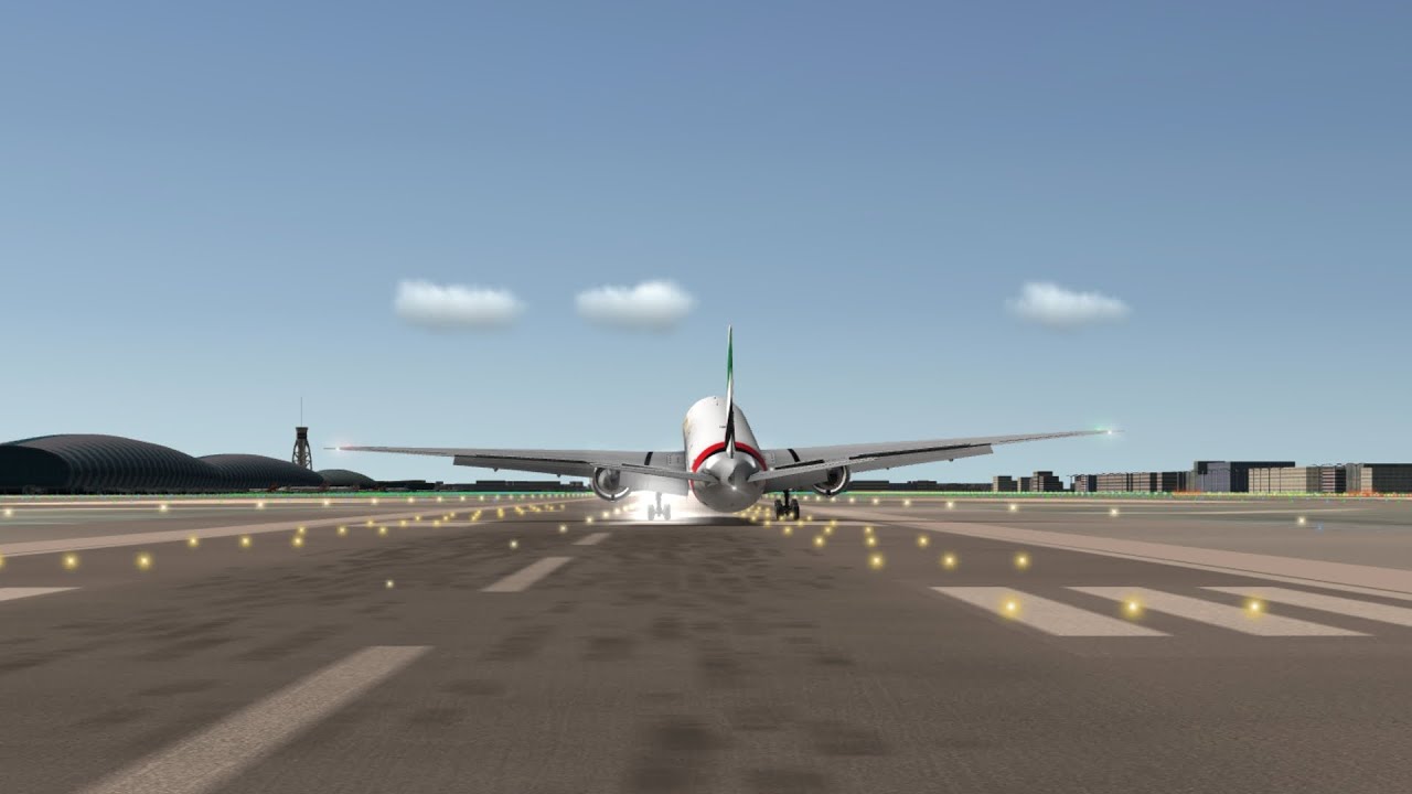 Emirates B777 TAILSTRIKE WHEN LANDING!!! | RFS Plane Spotting