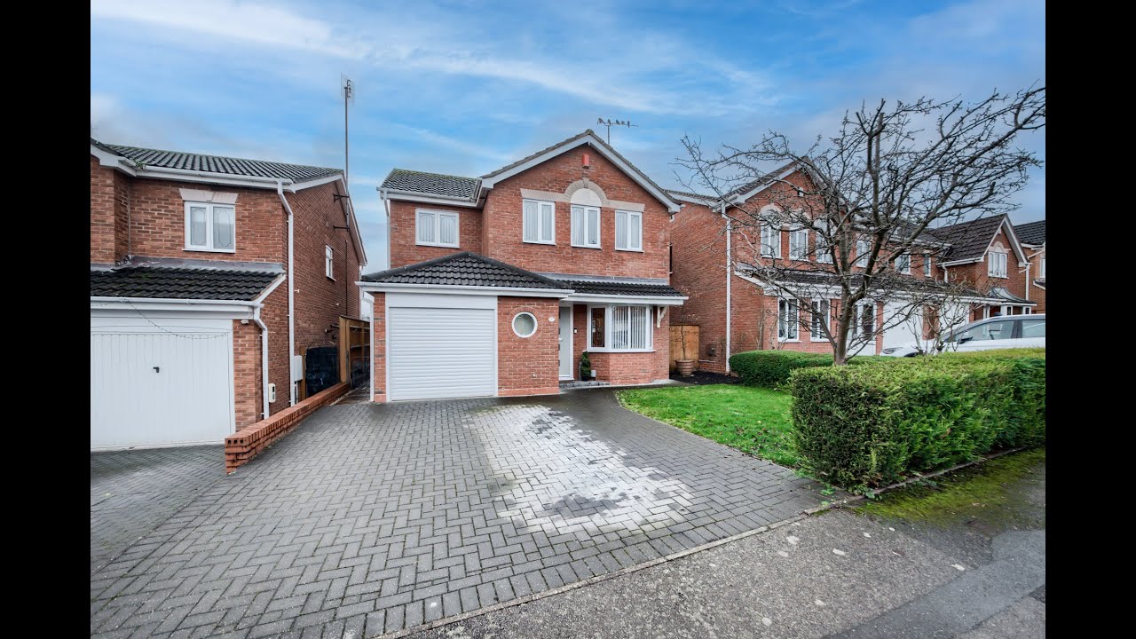 FOR SALE : Executive detached four bed home in Rudgard Road, Longford CV6. Wow and turn key ready