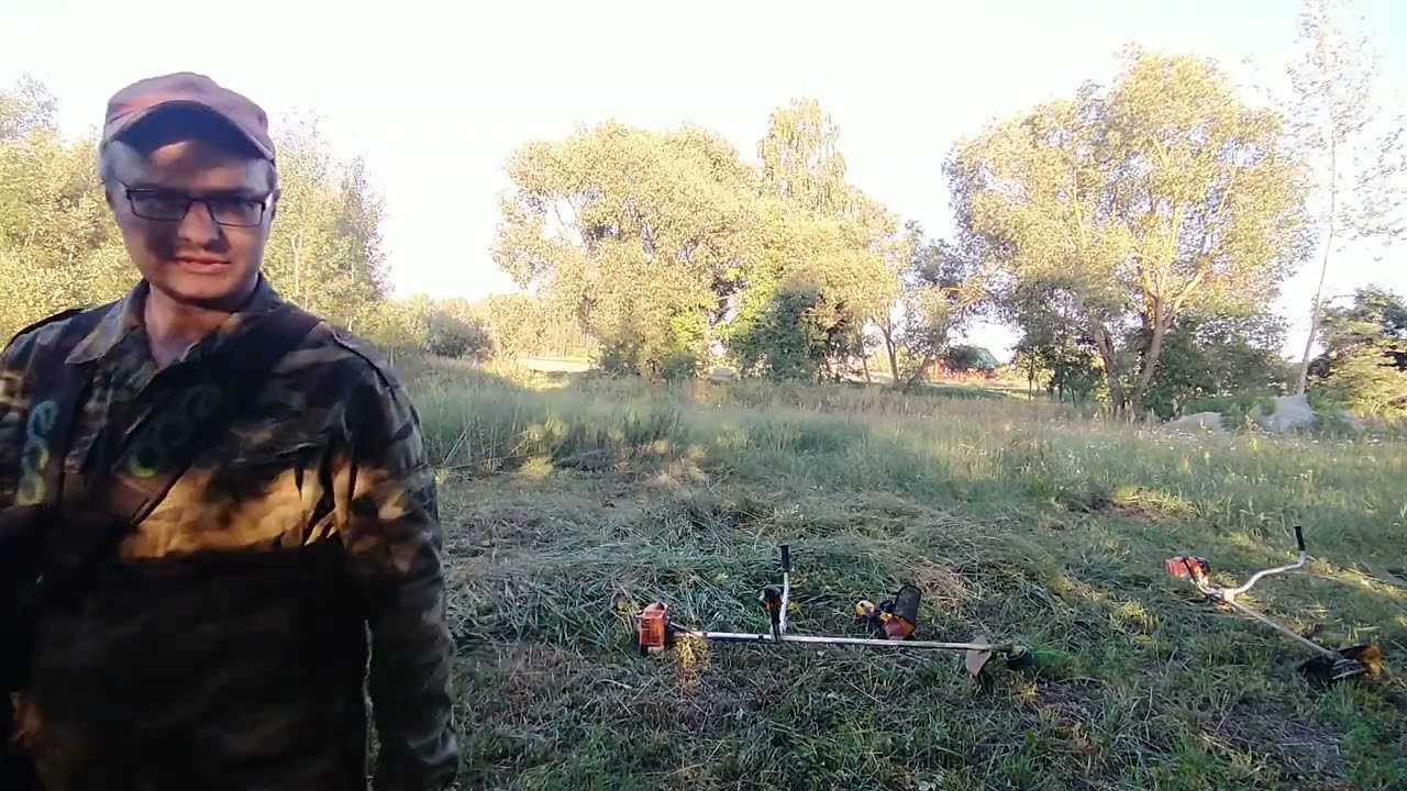 тест штиль фс 130 и копии хольсформа ФФ 250 на густой высокий траве.  полет нармальные.