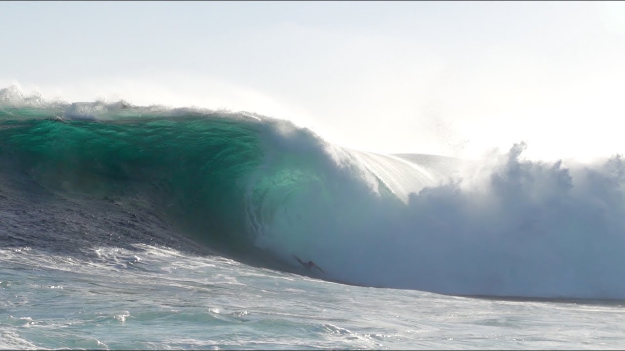 The Domke Daily 110: Big Wave Tow Skimboarding To Body Surf At The Right | West Australia
