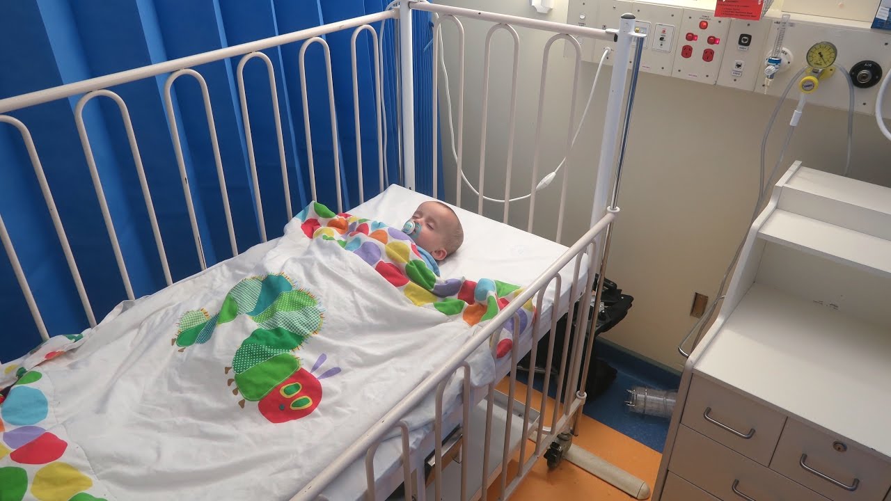 BABY ISAAC IN HOSPITAL | 9 MONTHS OLD | FAILURE TO THRIVE! | VLOG