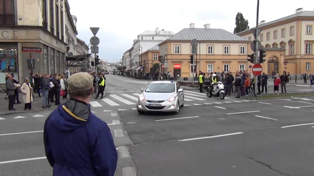 Przejazd kolumny rządowej prezydenta Obamy z Pałacu Prezydenckiego do Hotelu Mariott 03.06.2014