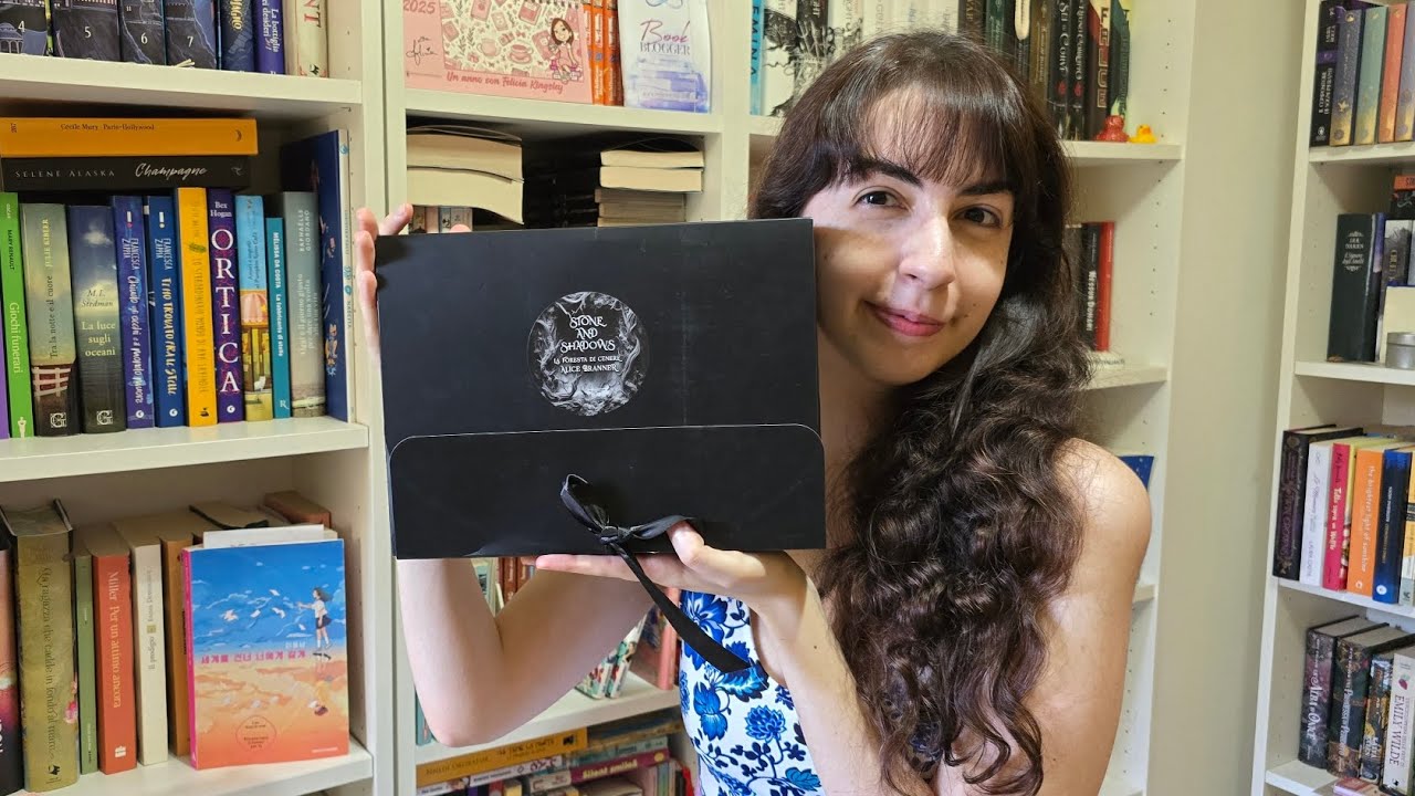 Alla Scoperta di un nuovo Fantasy Romance! | Unboxing 📚 📦