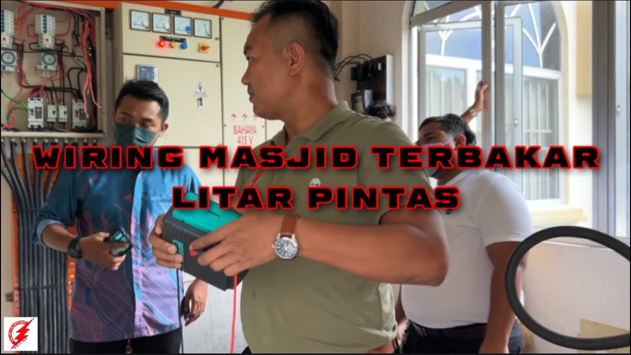 PAKAR ELEKTRIK : Masjid Terbakar Akibat Litar Pintas