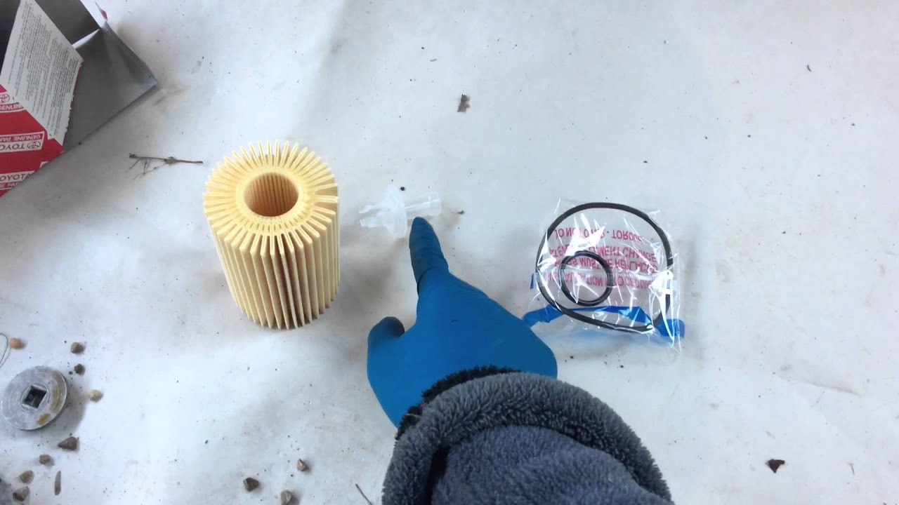 Toyota Land Cruiser 200 Series Engine Oil Change