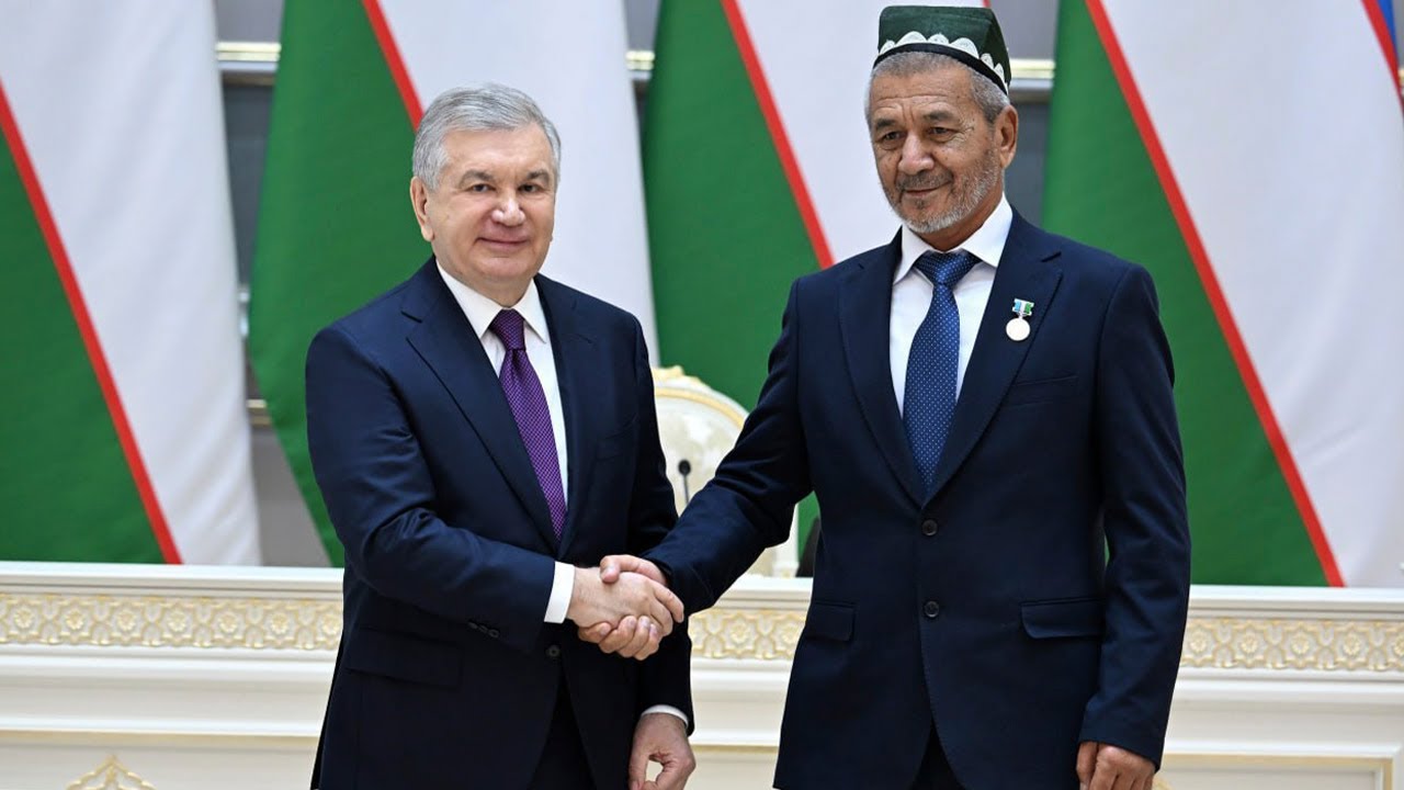 Қишлоқ хўжалиги куни: Мирзиёев деҳқон ва фермерларни қўллаб-қувватлашнинг янги даврини бошлади