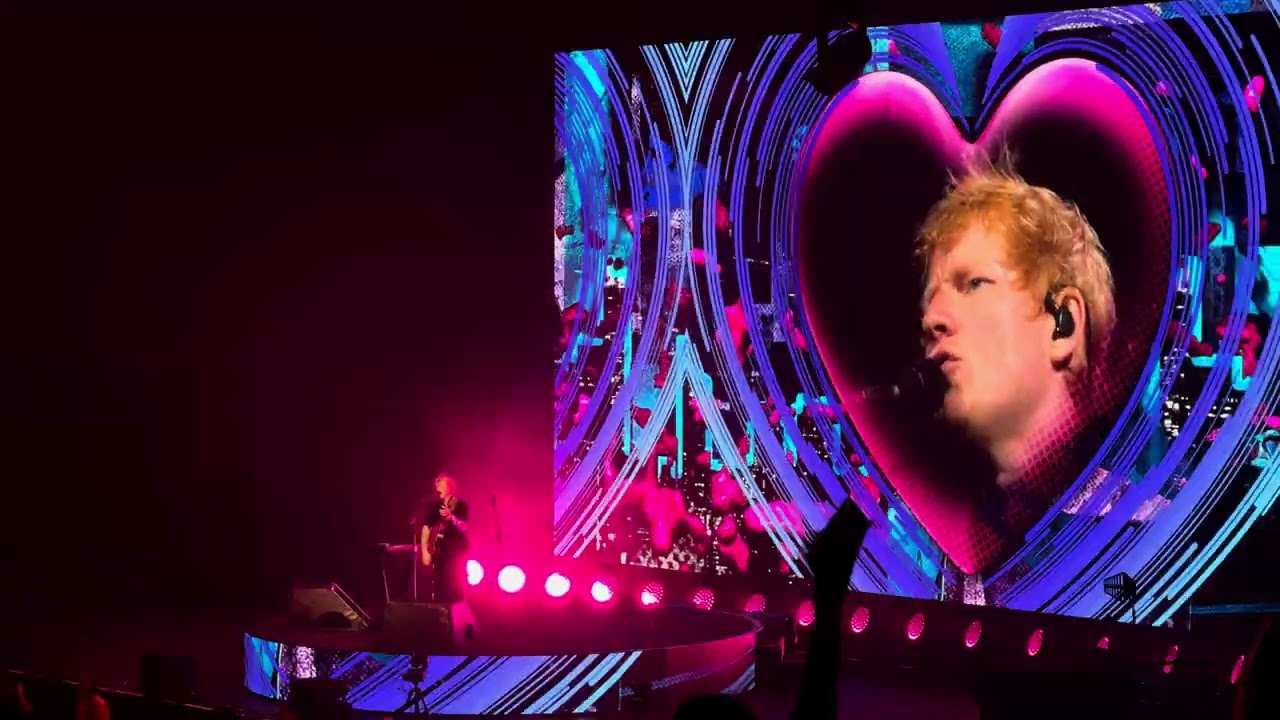 Ed Sheeran - Azizam (Live in Manchester)