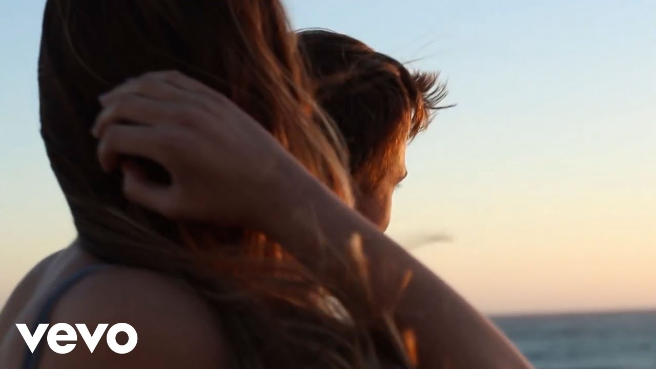 Jan Bloukaas - Desember ft. Marin&eacute; Moffat