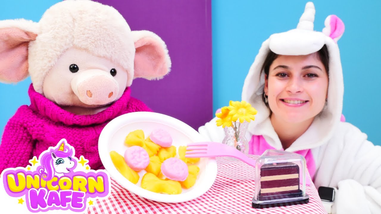 Unicorn Kafe. Play Doh vegan sucuklu fiyonk makarna yapımı. Çocuk oyuncakları ile oyun videosu