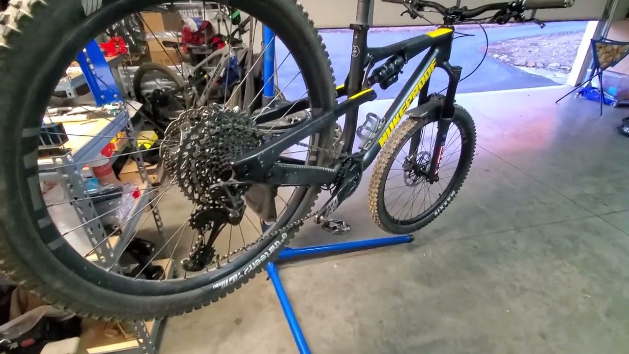 Nukeproof Horizon V2 wheelset