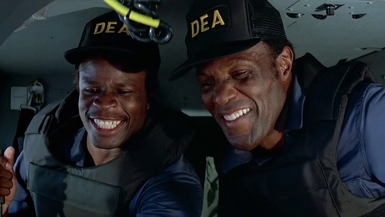 LICENCE TO KILL | Plane Heist